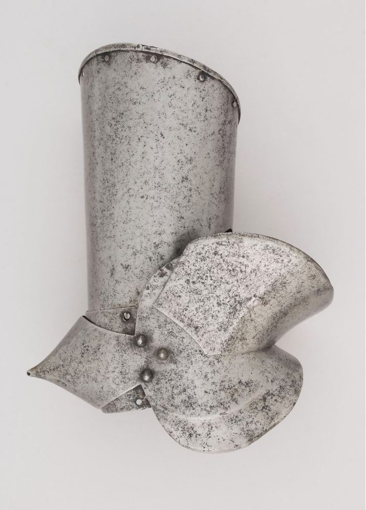 Upper Right Arm Defense (Vambrace) and Elbow Defense (Couter).