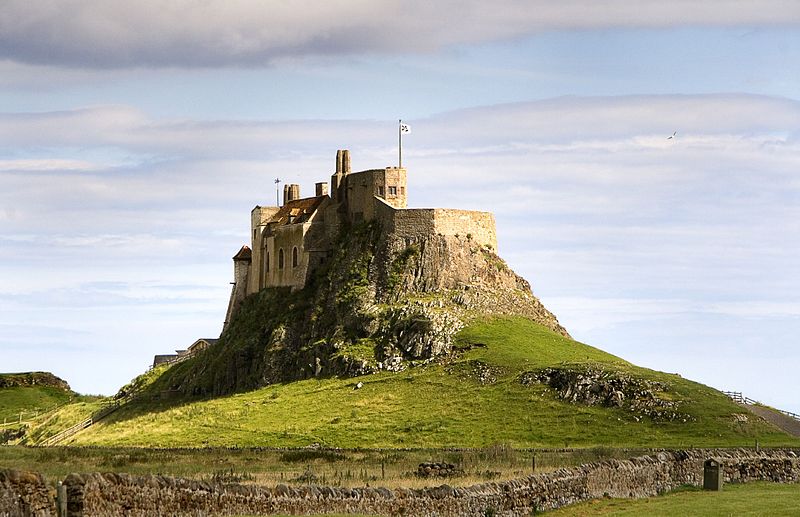 British Medieval Castles: Lindisfarne Castle. Image courtesy of Wikimedia.